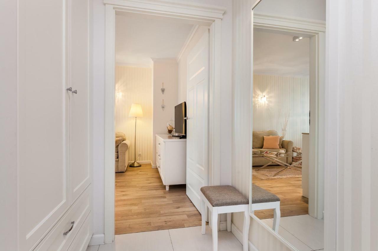 Apartment Black&white - Silver House *
